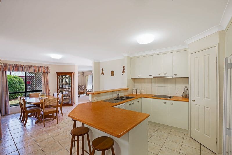 19 Calypso Crescent, Middle Ridge QLD 4350, Middle Ridge - Thumbnail 3
