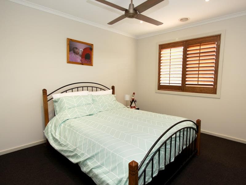 12 Burswood Drive, Wyndham Vale - Thumbnail 8