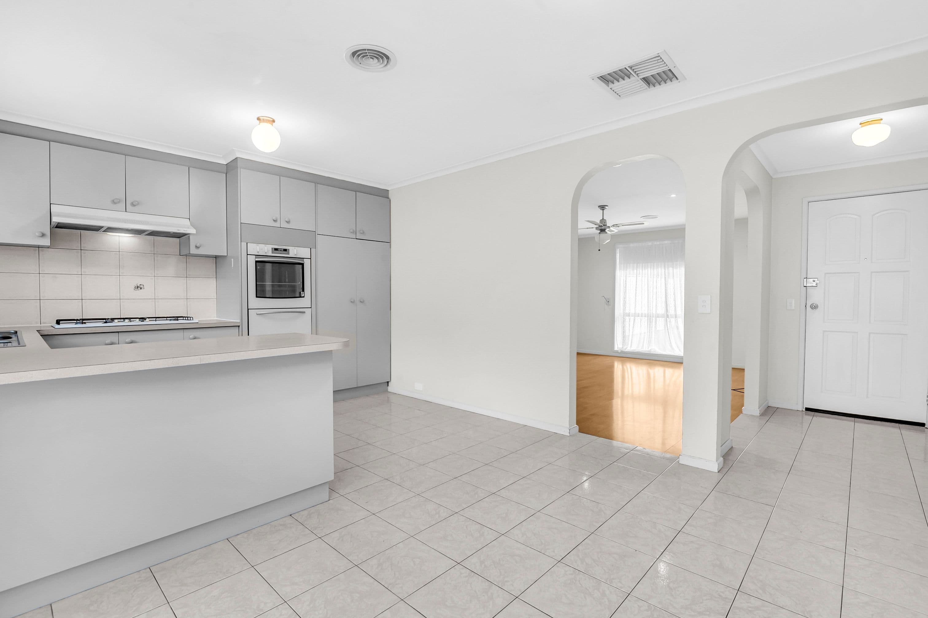 12 Gillingham Crescent, Craigieburn VIC 3064, Craigieburn - Thumbnail 7
