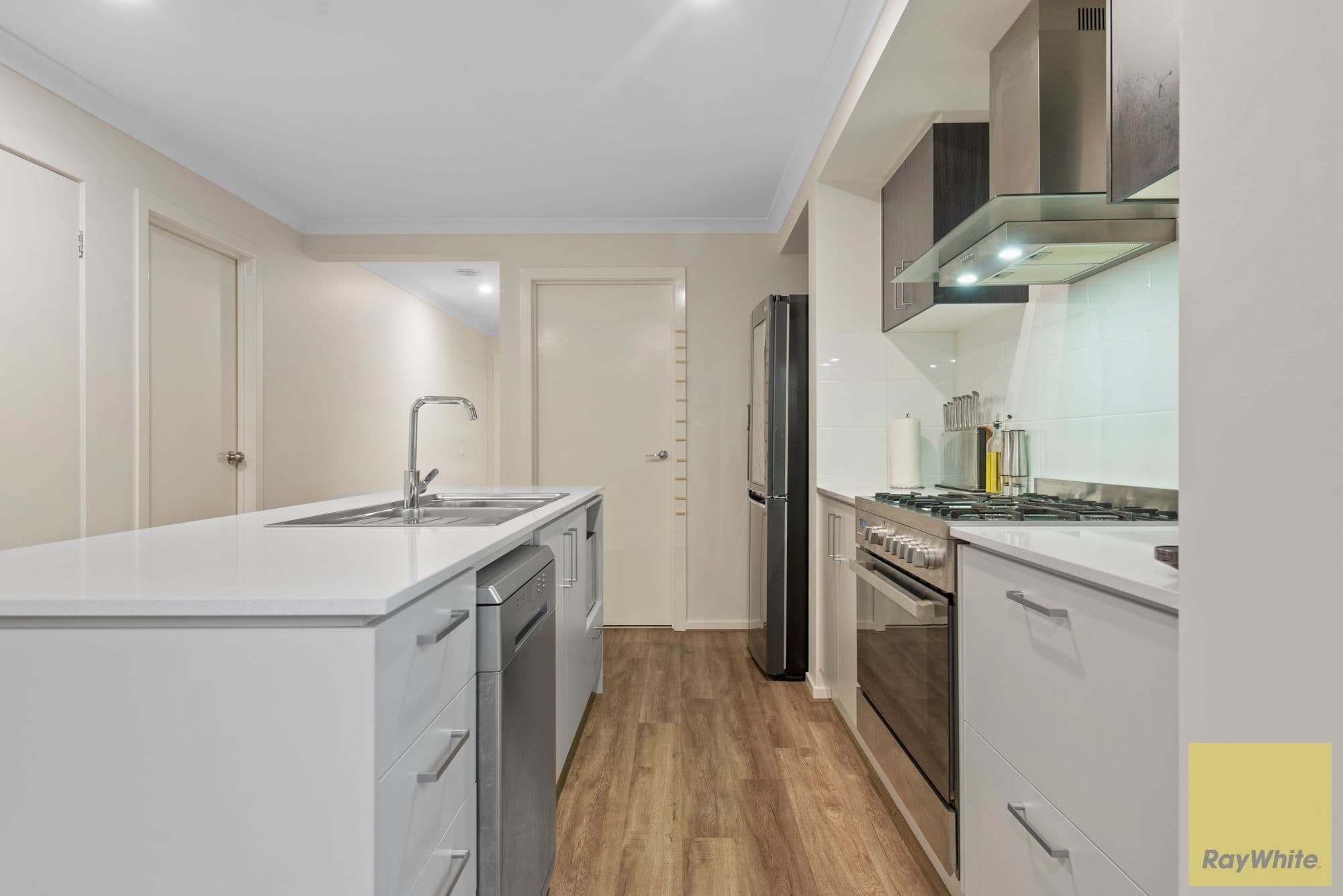 25 Vanburn Road, Truganina VIC 3029, Truganina - Thumbnail 6