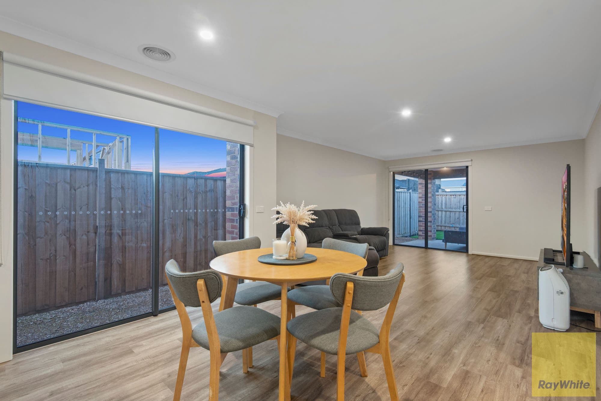 25 Vanburn Road, Truganina VIC 3029, Truganina - Thumbnail 7