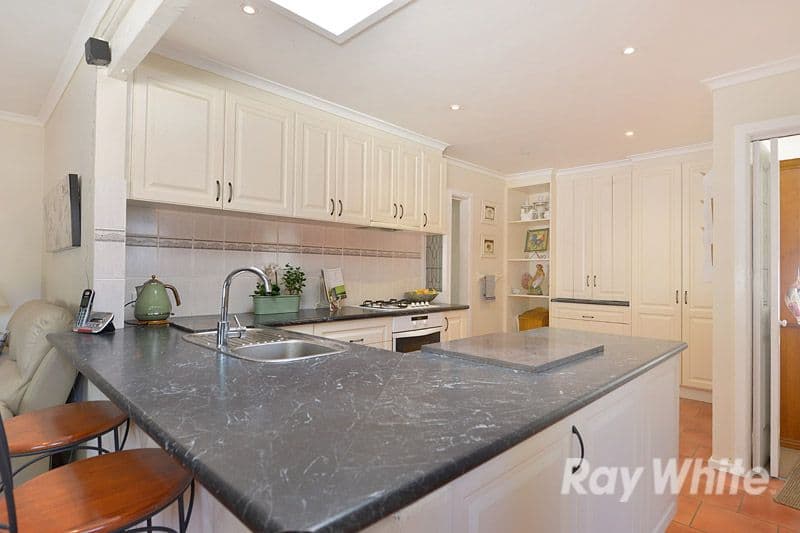 27 Sheppard Drive, Scoresby VIC 3179, Scoresby - Thumbnail 4
