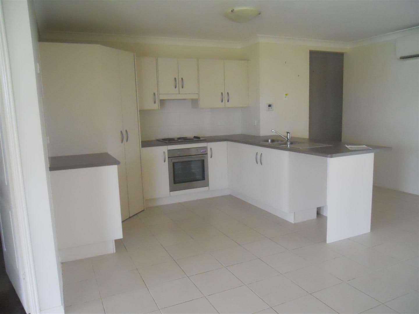 30 Joseph Street, Gracemere QLD 4702, Gracemere - Thumbnail 2