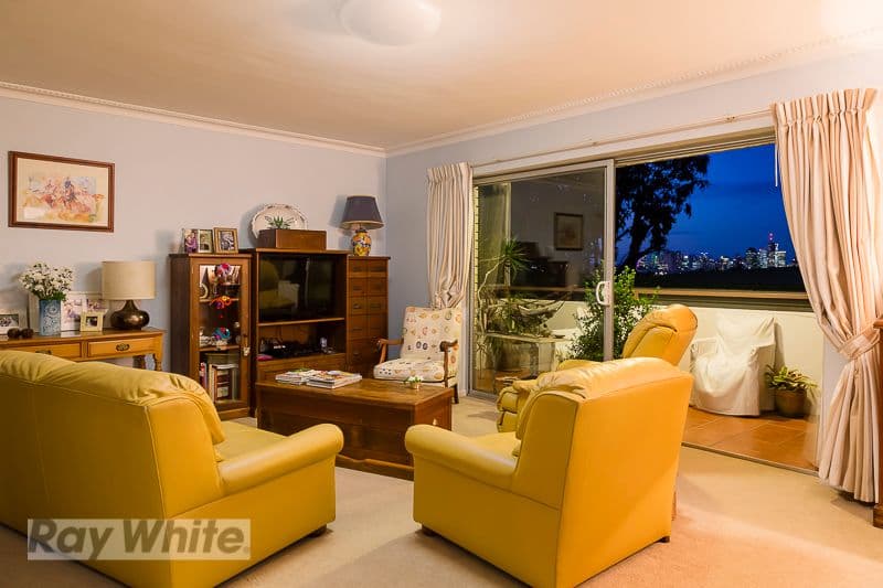 42 Kirkland Avenue, COORPAROO QLD 4151, Coorparoo - Thumbnail 2