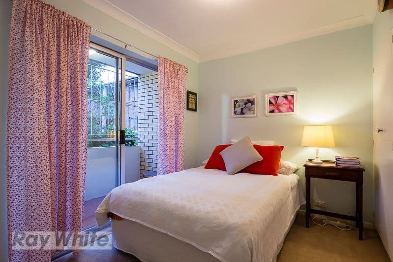 42 Kirkland Avenue, COORPAROO QLD 4151, Coorparoo - Thumbnail 6