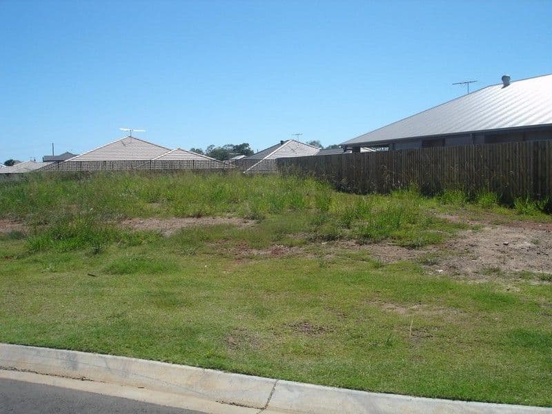 18 Hillcrest Court, Murrumba Downs QLD 4503, Murrumba Downs - Thumbnail 2