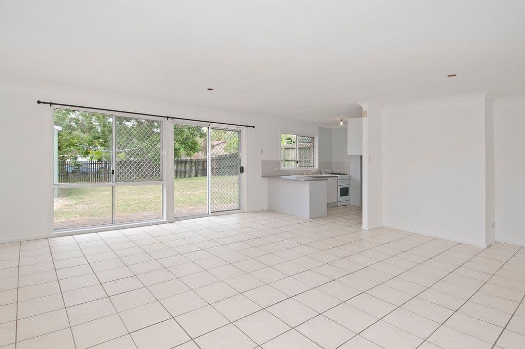 22 Calder Court, CRESTMEAD QLD 4132, Crestmead - Thumbnail 3
