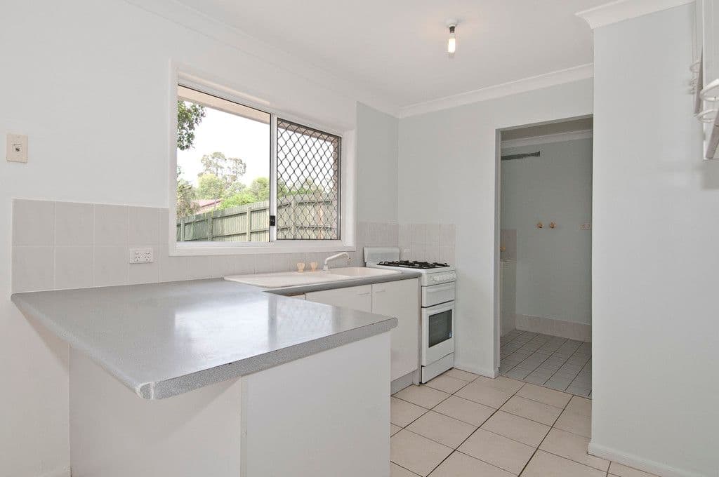 22 Calder Court, CRESTMEAD QLD 4132, Crestmead - Thumbnail 6
