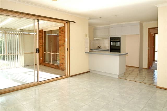 9 Goodrich Court, CRAIGIEBURN VIC 3064, Craigieburn - Thumbnail 3