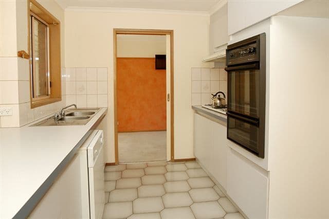 9 Goodrich Court, CRAIGIEBURN VIC 3064, Craigieburn - Thumbnail 4