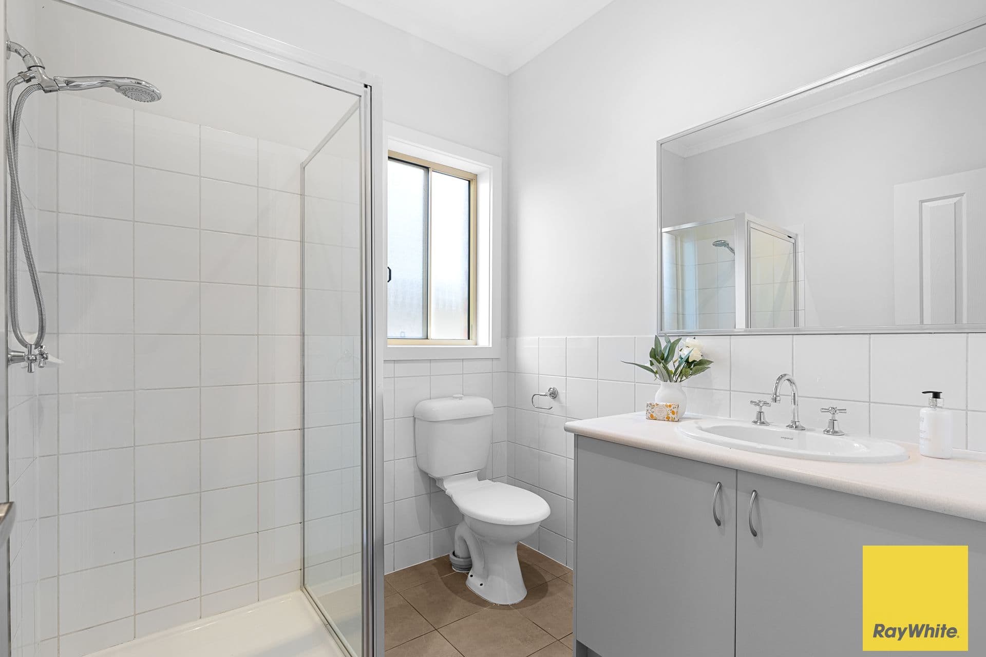 25 Ailsa Street South, Altona Meadows VIC 3028, Altona Meadows - Thumbnail 4