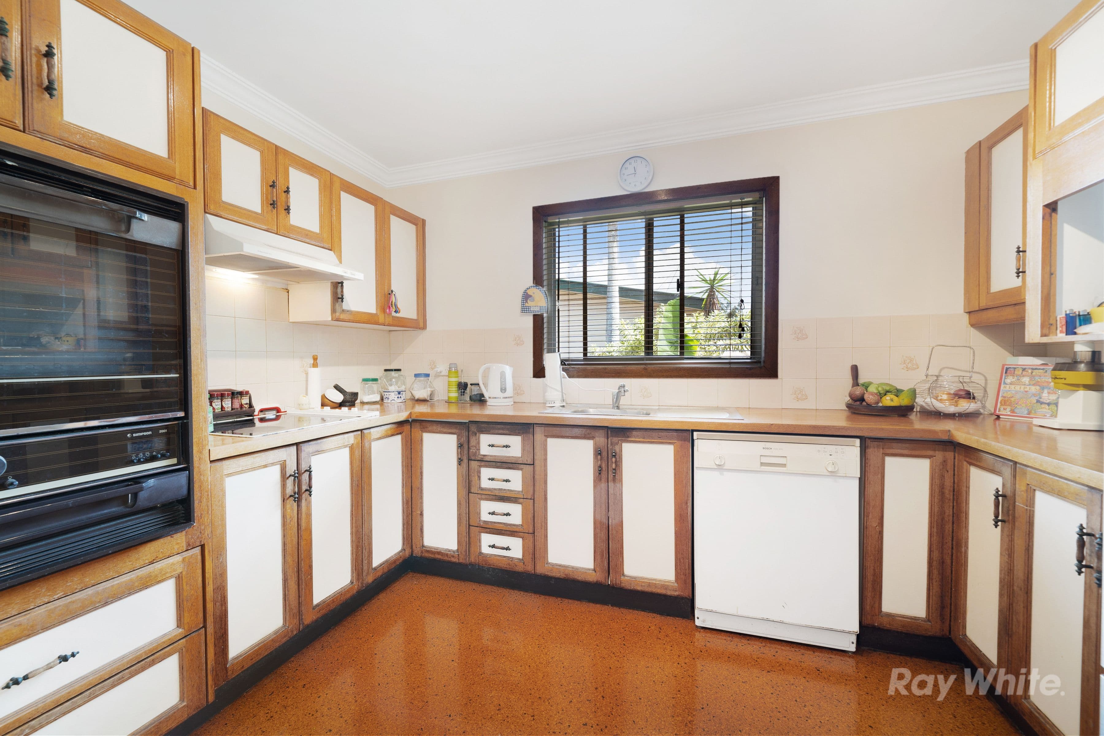 100 Mayes Avenue, Kingston QLD 4114, Kingston - Thumbnail 8