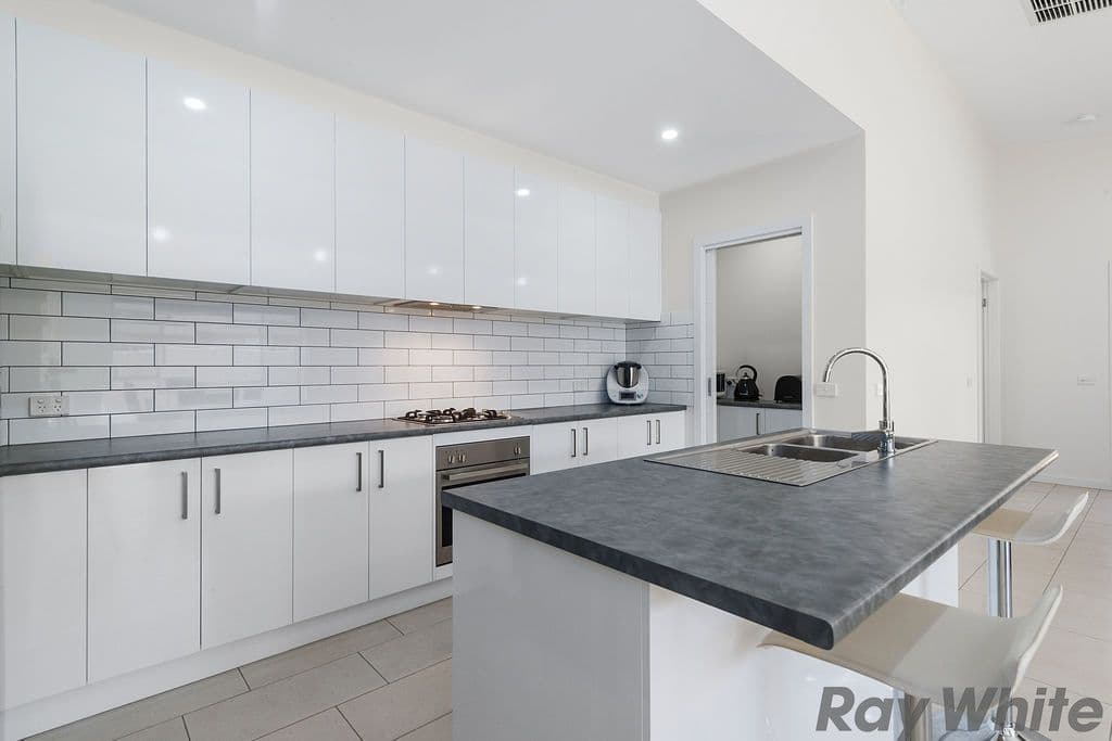 62 Zorro Drive, Yarrawonga VIC 3730, Yarrawonga - Thumbnail 3