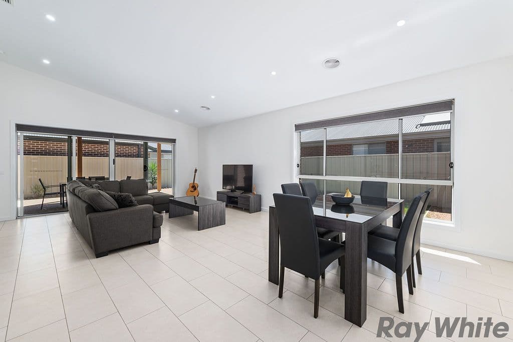 62 Zorro Drive, Yarrawonga VIC 3730, Yarrawonga - Thumbnail 4