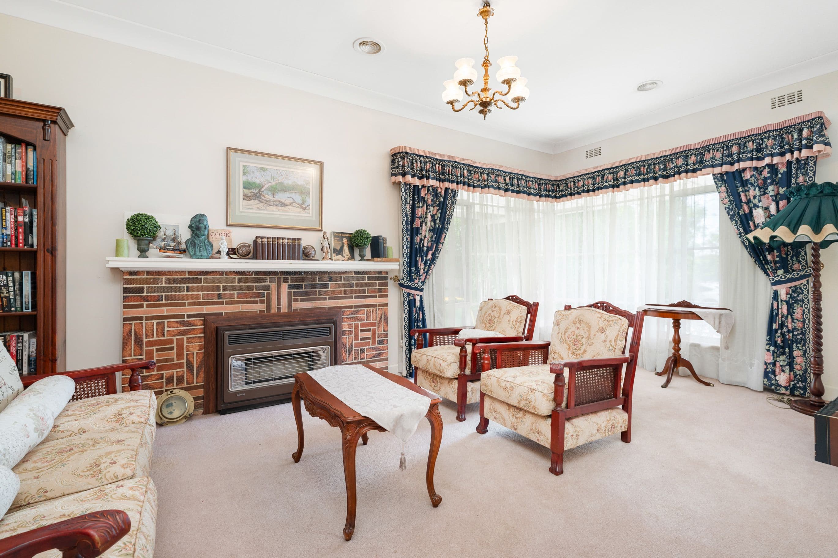 21 Dennison Close, Heybridge, North Albury - Thumbnail 2