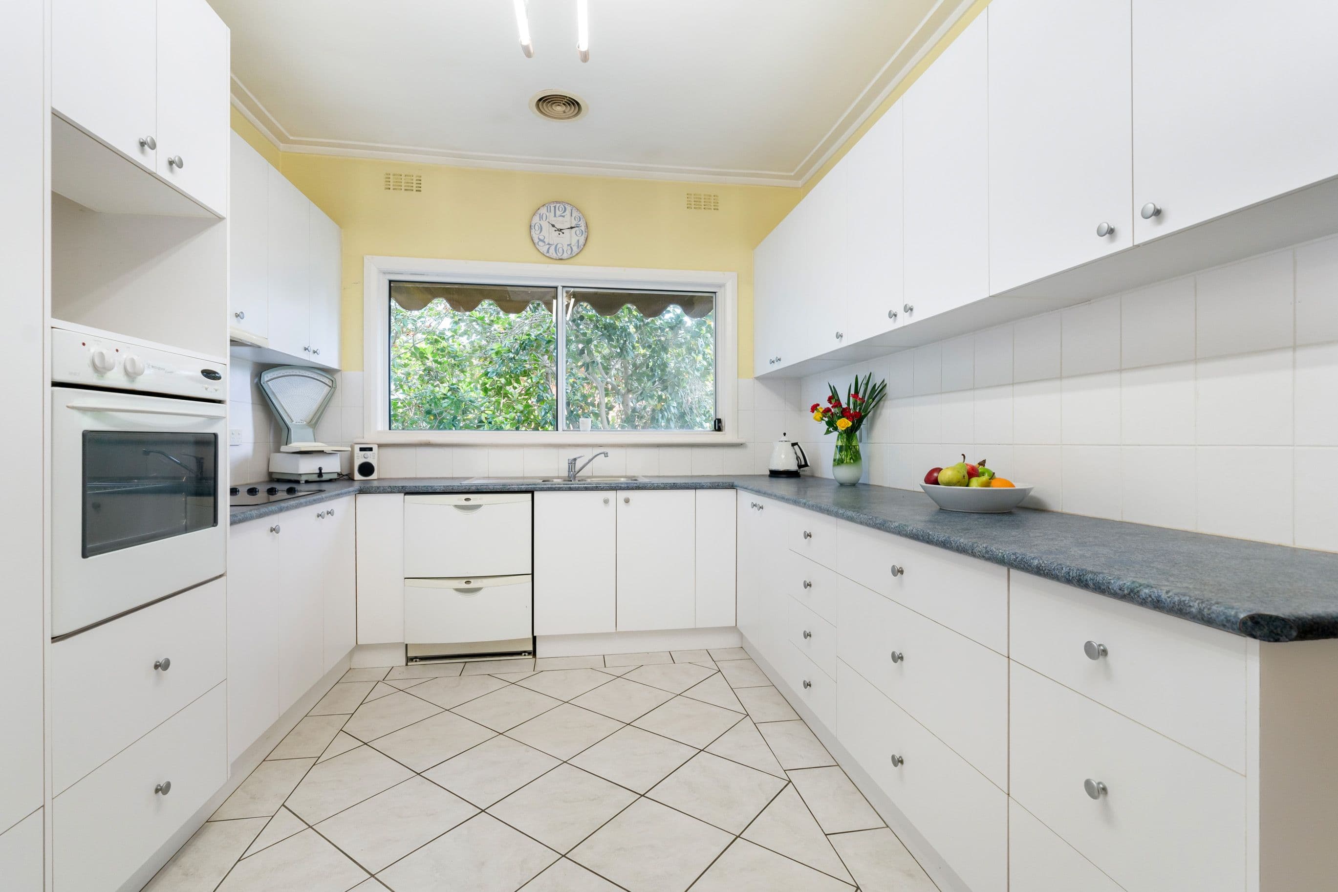 21 Dennison Close, Heybridge, North Albury - Thumbnail 5