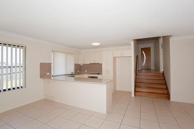 2 Moorina Drive, Harristown QLD 4350, Harristown - Thumbnail 3