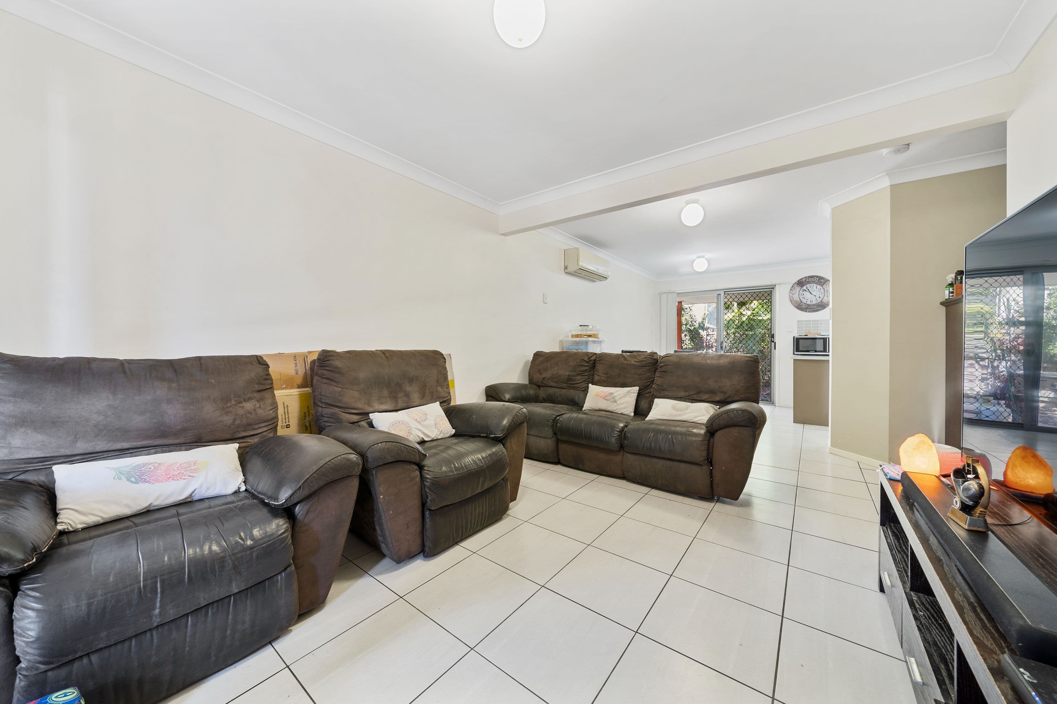 99-113 Peverell Street, Hillcrest QLD 4118, Hillcrest - Thumbnail 2