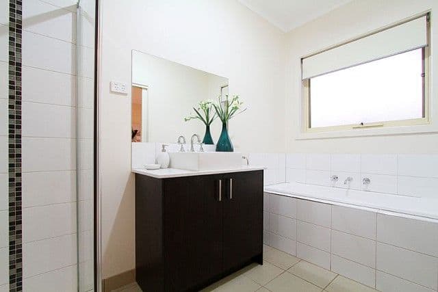 15 View Street, RESERVOIR VIC 3073, Reservoir - Thumbnail 6