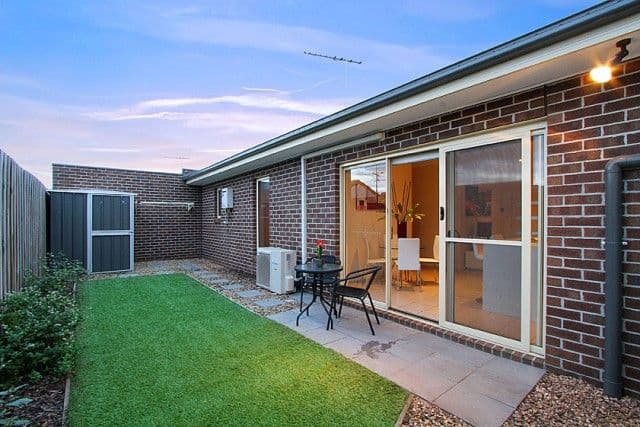 15 View Street, RESERVOIR VIC 3073, Reservoir - Thumbnail 8