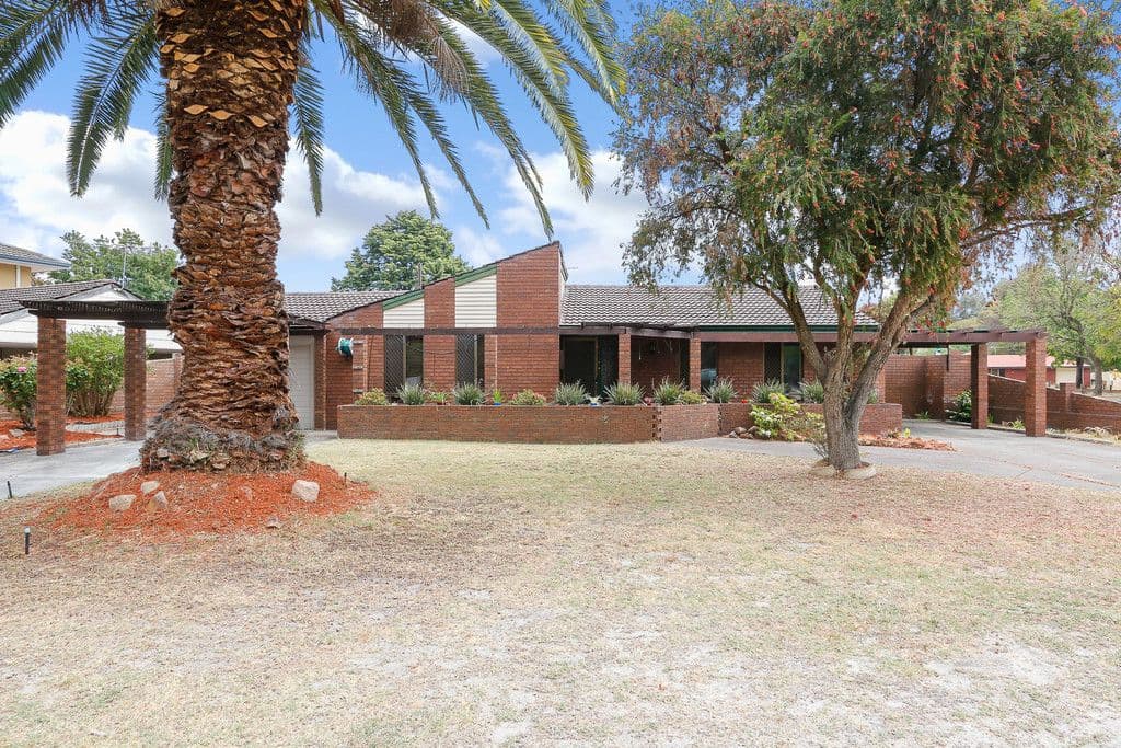1 Ailsworth Court, Thornlie WA 6108, Thornlie - Thumbnail 2
