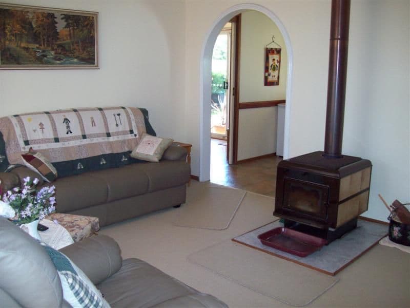 4 Flinders Close, DUBBO NSW 2830, Dubbo - Thumbnail 2