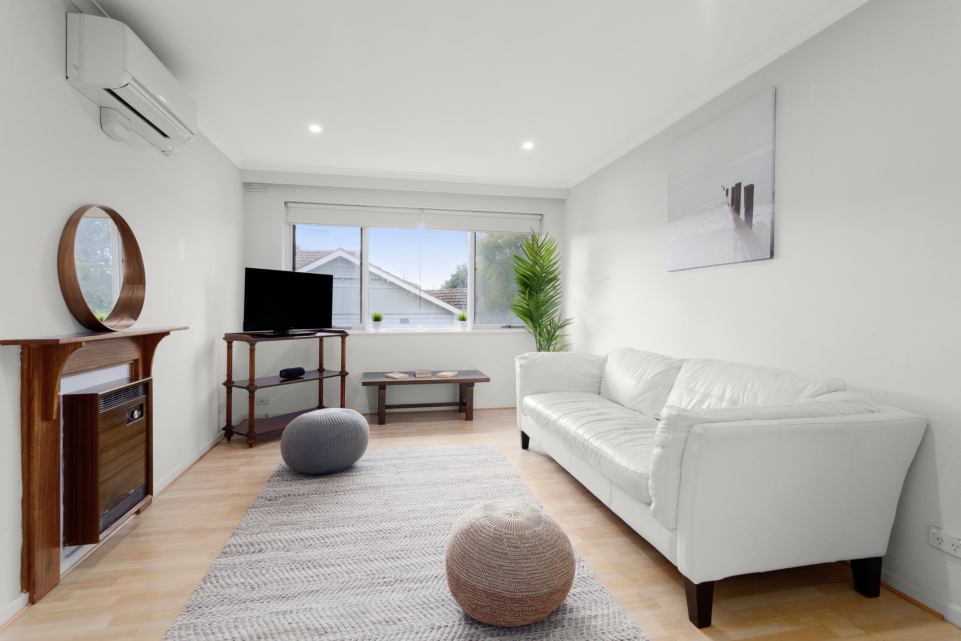 9 Clapham Road, Hughesdale VIC 3166, Hughesdale - Thumbnail 2
