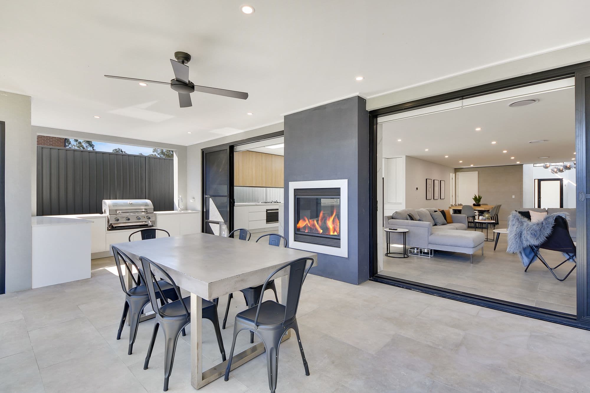 64 Jenolan Circuit, Harrington Park - Thumbnail 2