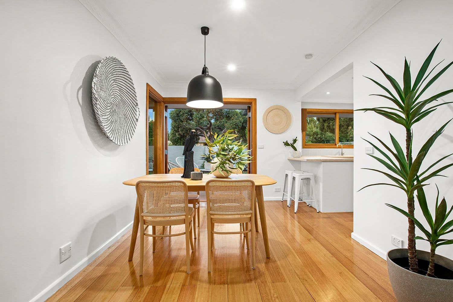 24 Sycamore Avenue, Mentone VIC 3194, Mentone - Thumbnail 6