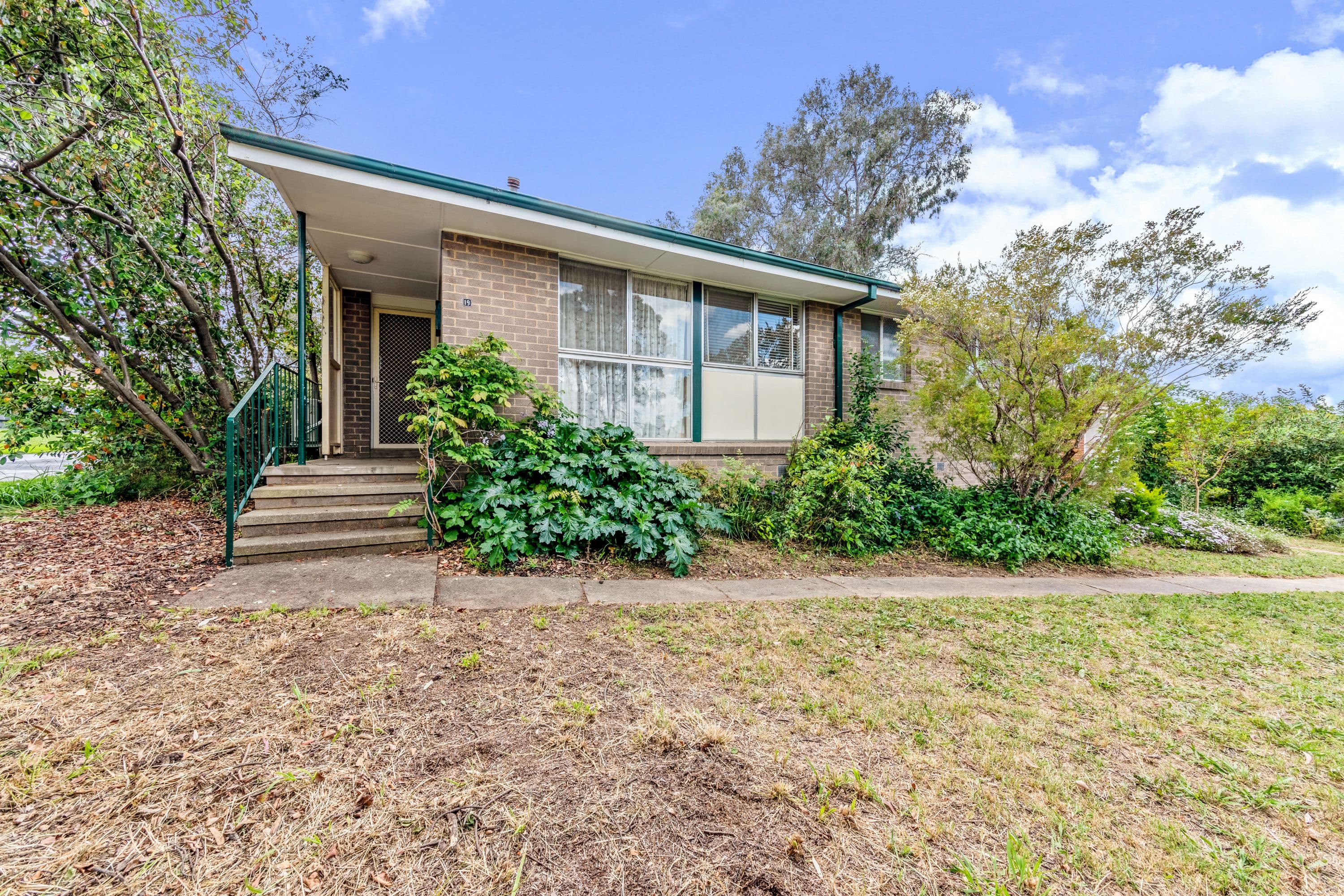 19 Roberts Street, Macquarie ACT 2614, Macquarie - Thumbnail 2
