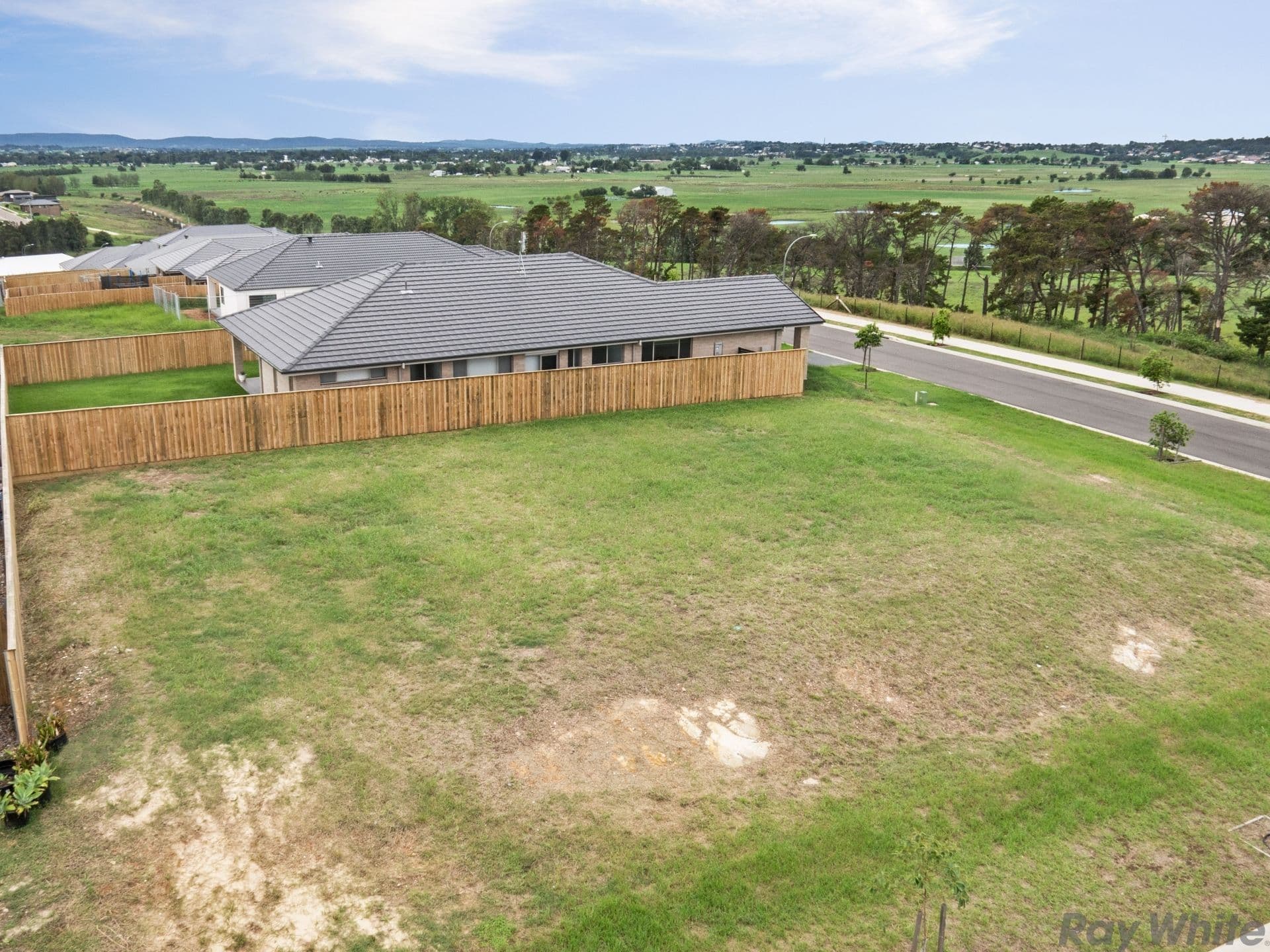 17 Prairie Way, GILLIESTON HEIGHTS NSW 2321, Gillieston Heights - Thumbnail 2