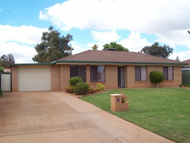 2 Kensington Avenue, DUBBO NSW 2830, Dubbo - Image 1