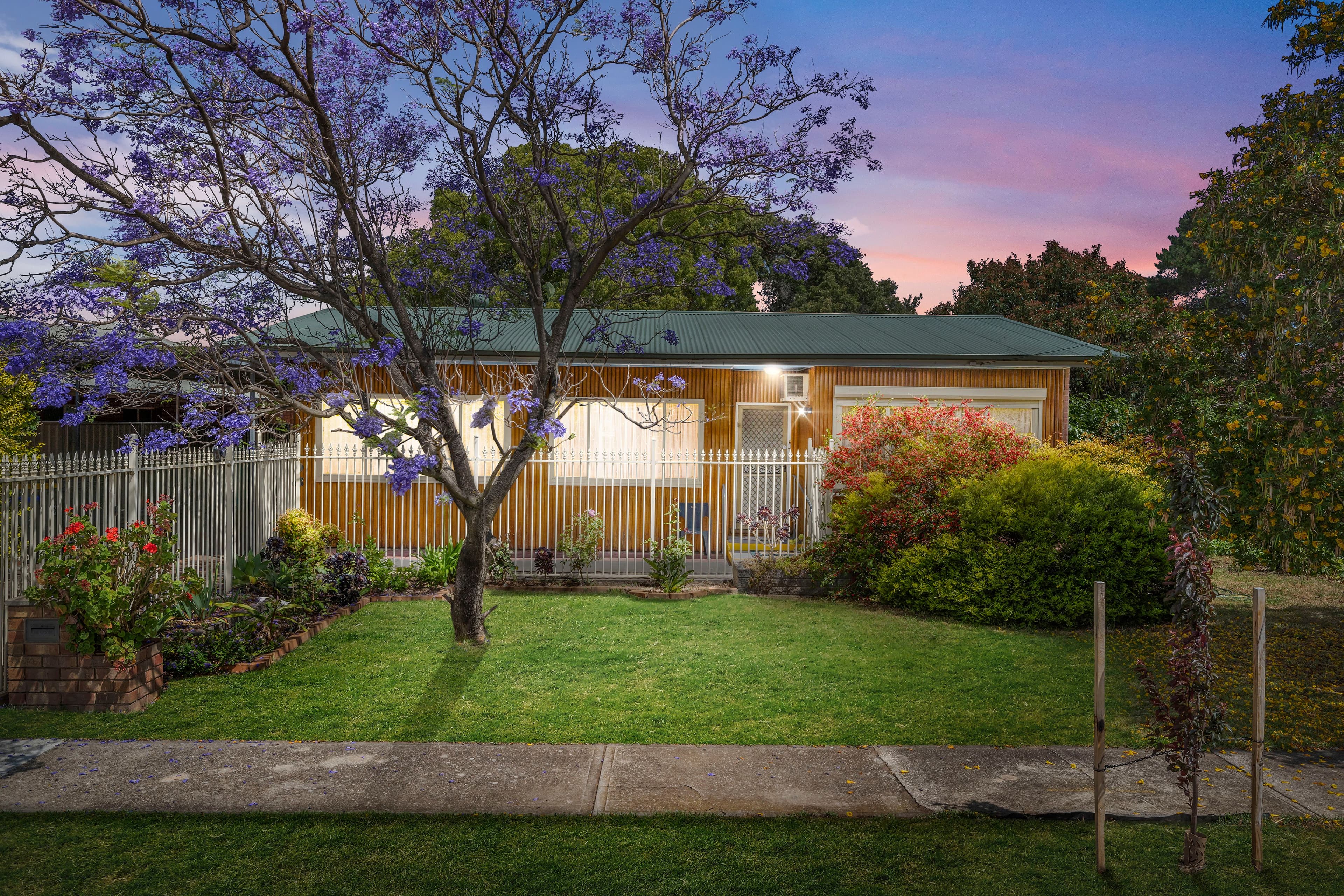 16 Dawkins Avenue, Seaton SA 5023, Seaton - Image 1