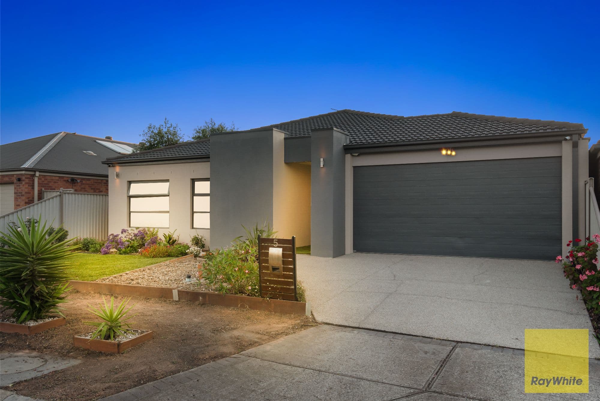 5 Roseberry Mews, Truganina VIC 3029, Truganina - Thumbnail 2