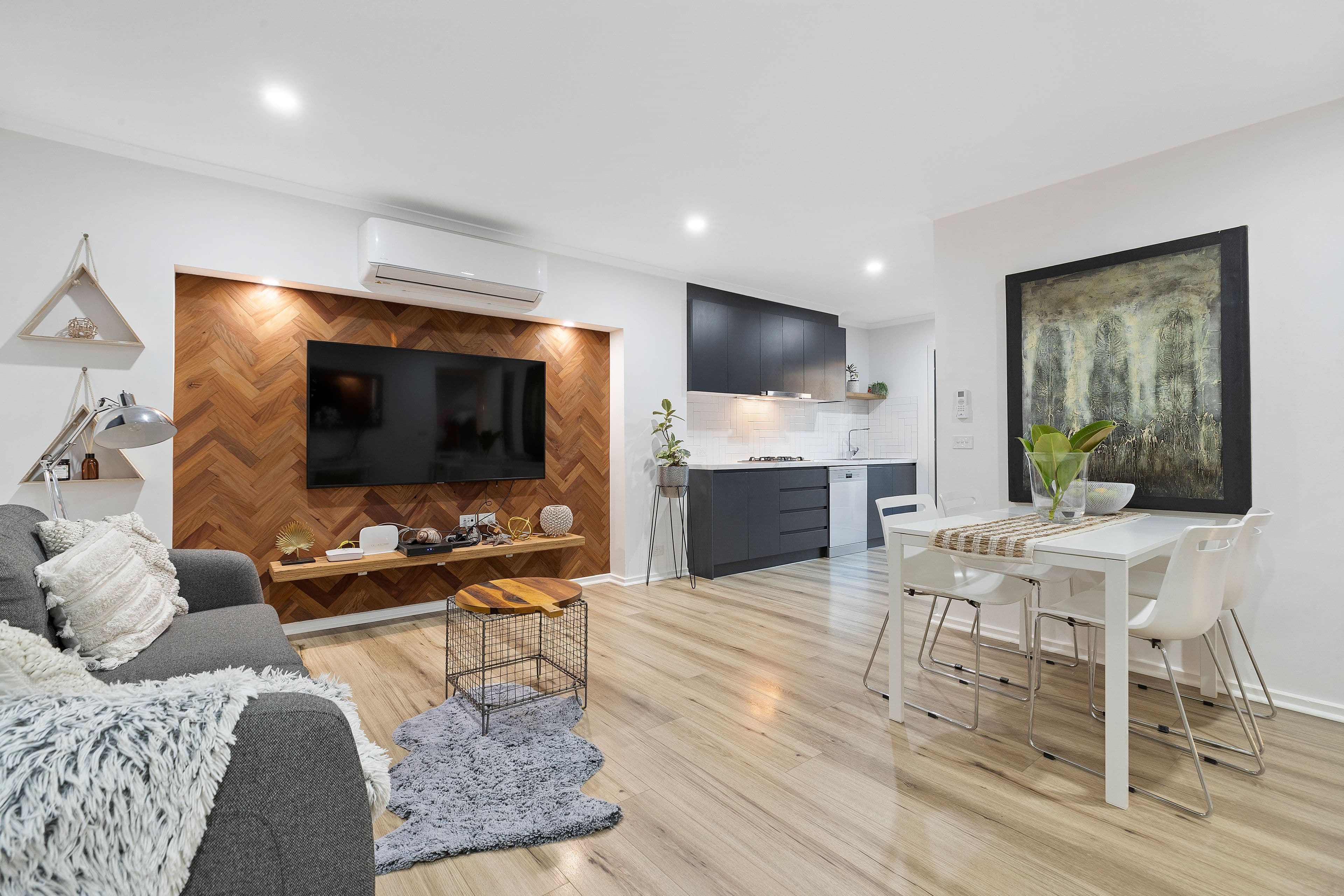 32 Spring Street, Niddrie VIC 3042, Niddrie - Thumbnail 2