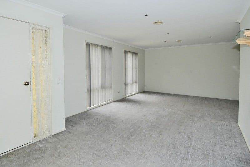 2 Merz Place, ROXBURGH PARK VIC 3064, Roxburgh Park - Thumbnail 6