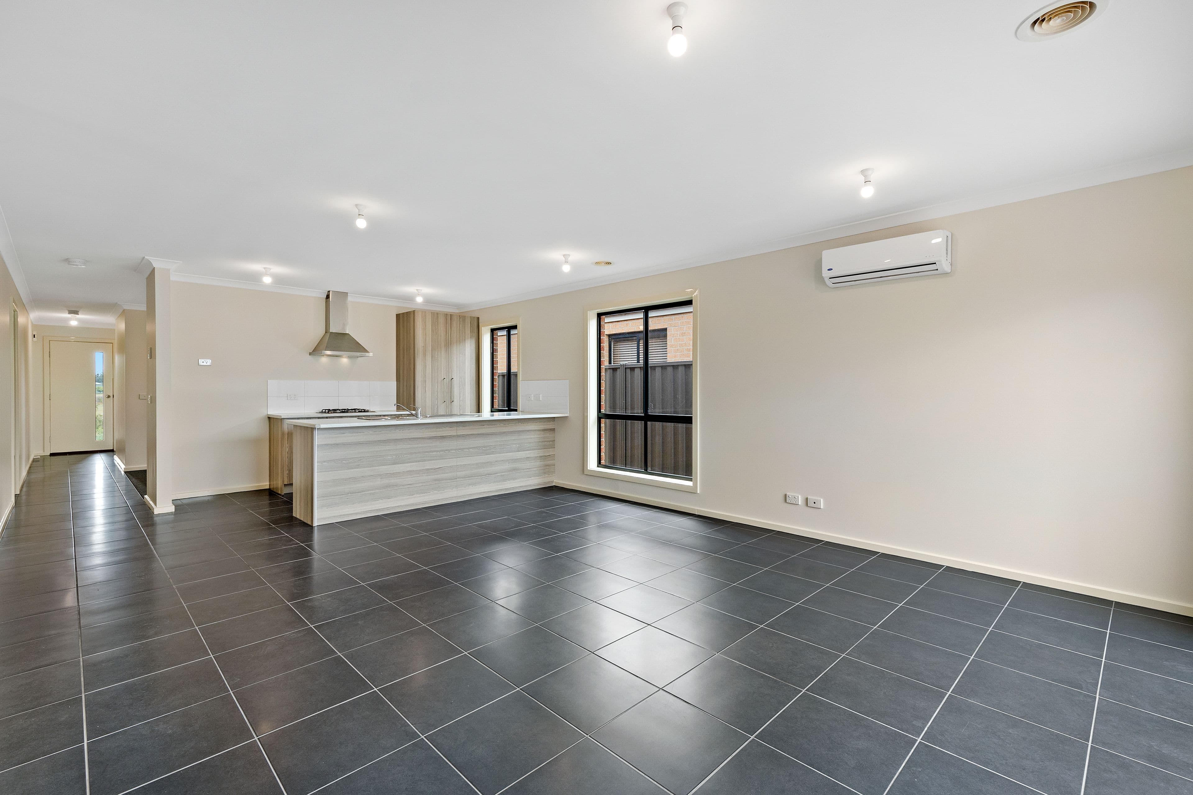 17 Phoenix Circuit, Brookfield VIC 3338, Brookfield - Thumbnail 5