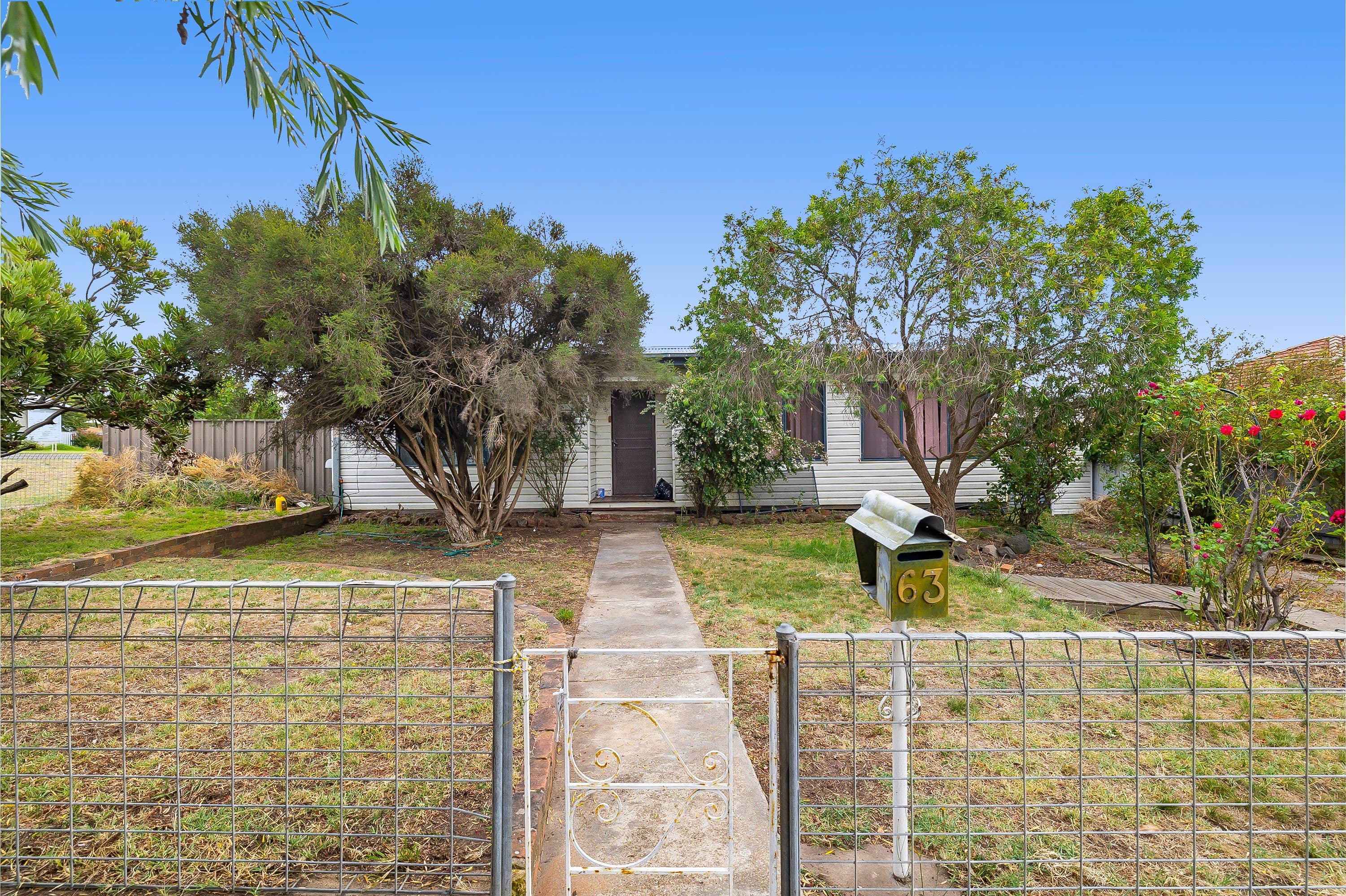 63 Girdlestone Street, Ararat VIC 3377, Ararat - Thumbnail 2
