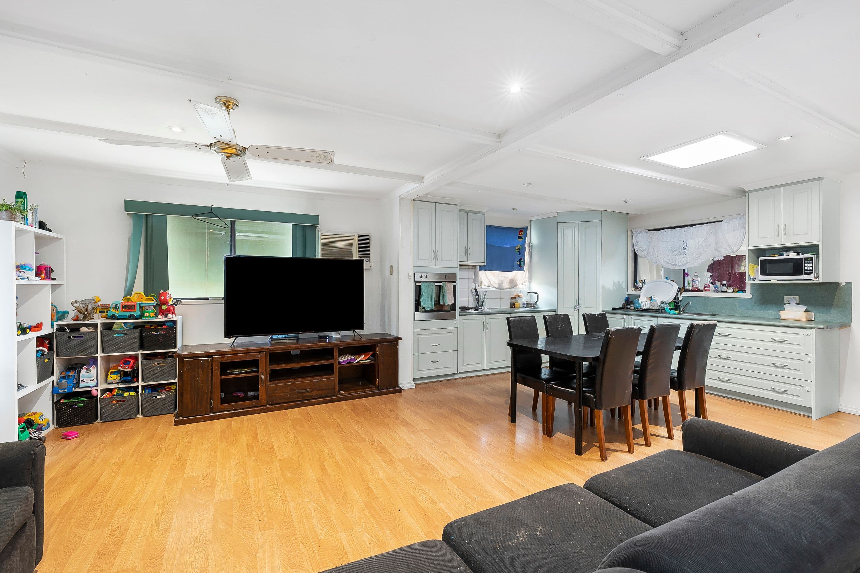 63 Girdlestone Street, Ararat VIC 3377, Ararat - Thumbnail 3