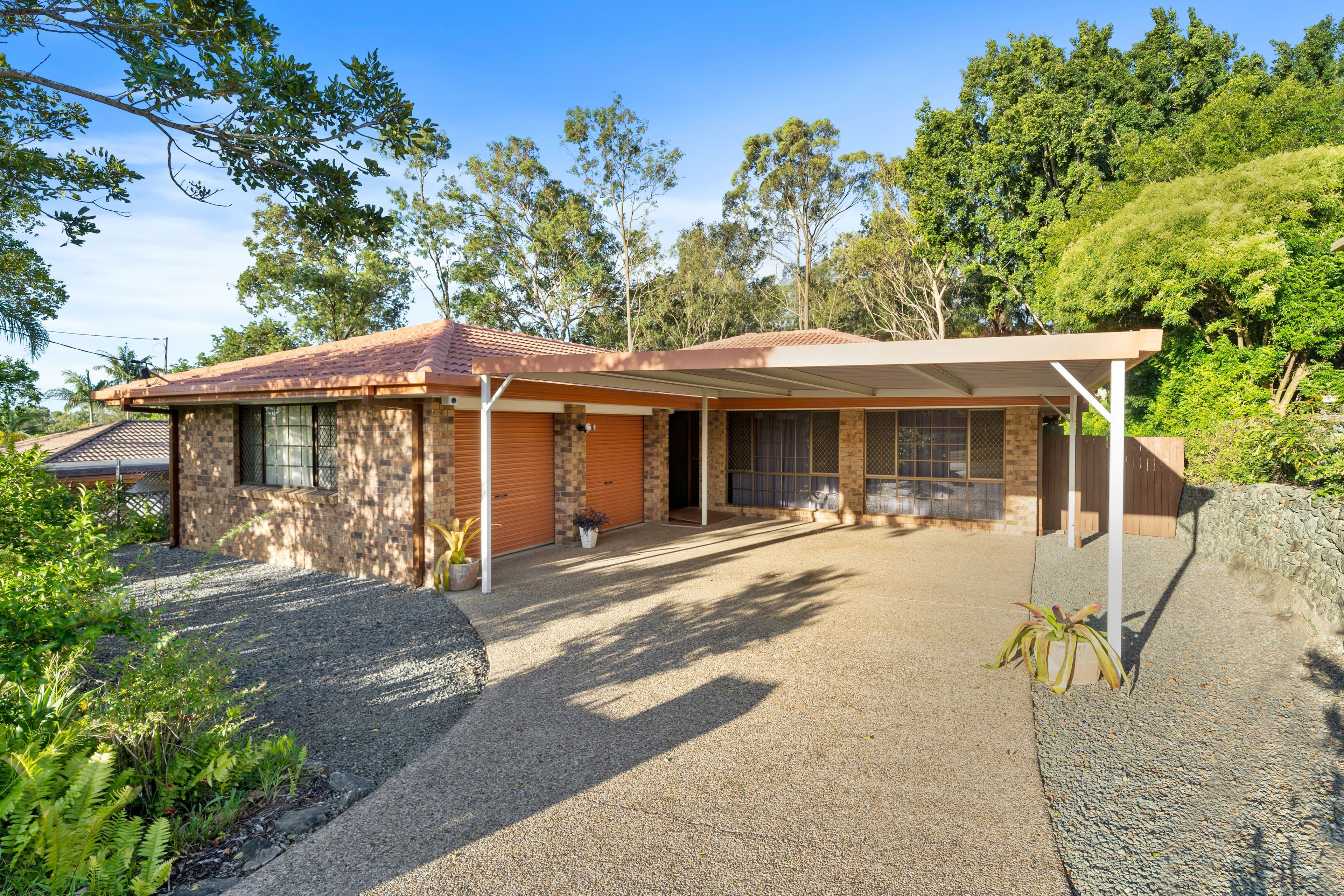27 Harburg Drive, Beenleigh QLD 4207, Beenleigh - Thumbnail 2