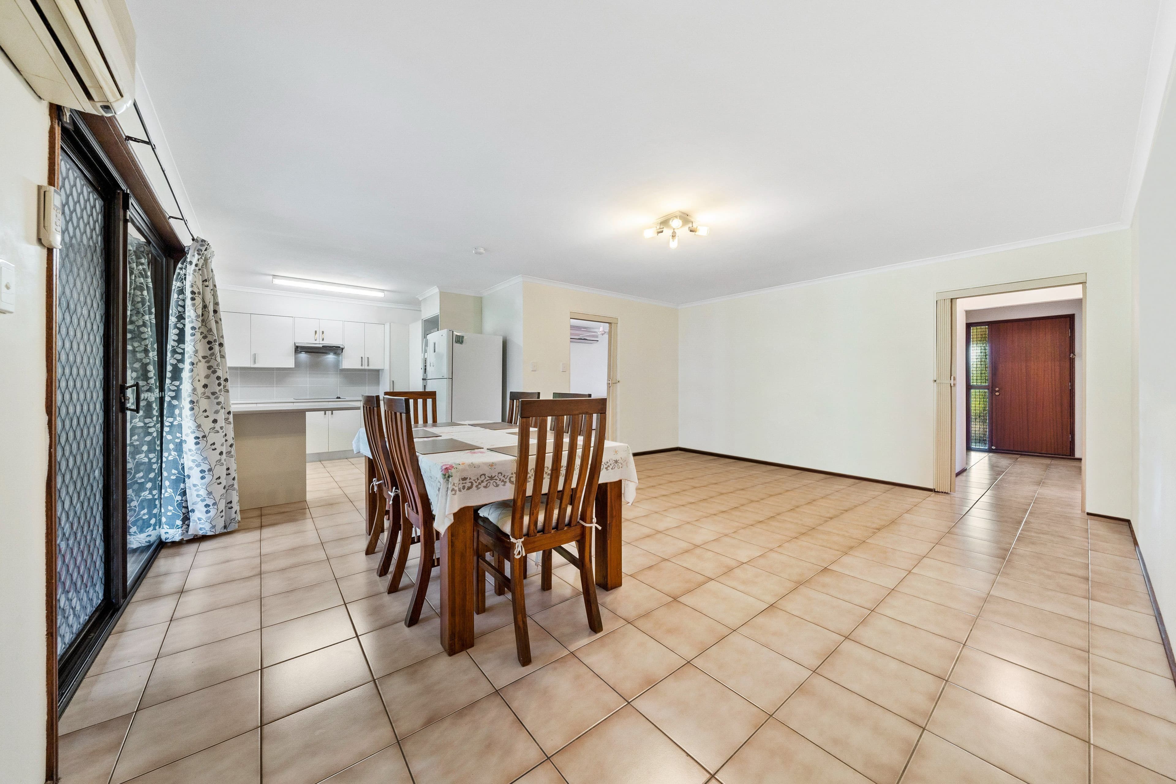 27 Harburg Drive, Beenleigh QLD 4207, Beenleigh - Thumbnail 5