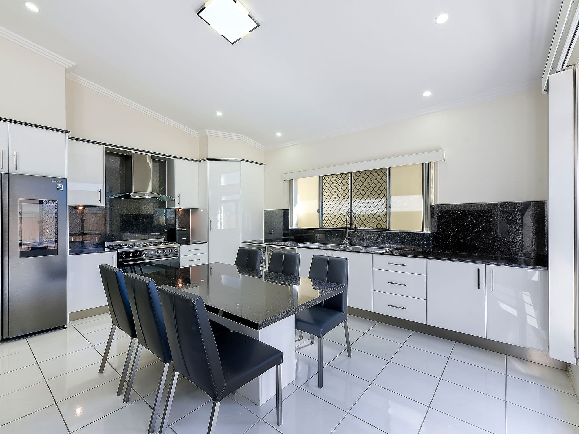 2 Pine Street, Runcorn QLD 4113, Runcorn - Thumbnail 4