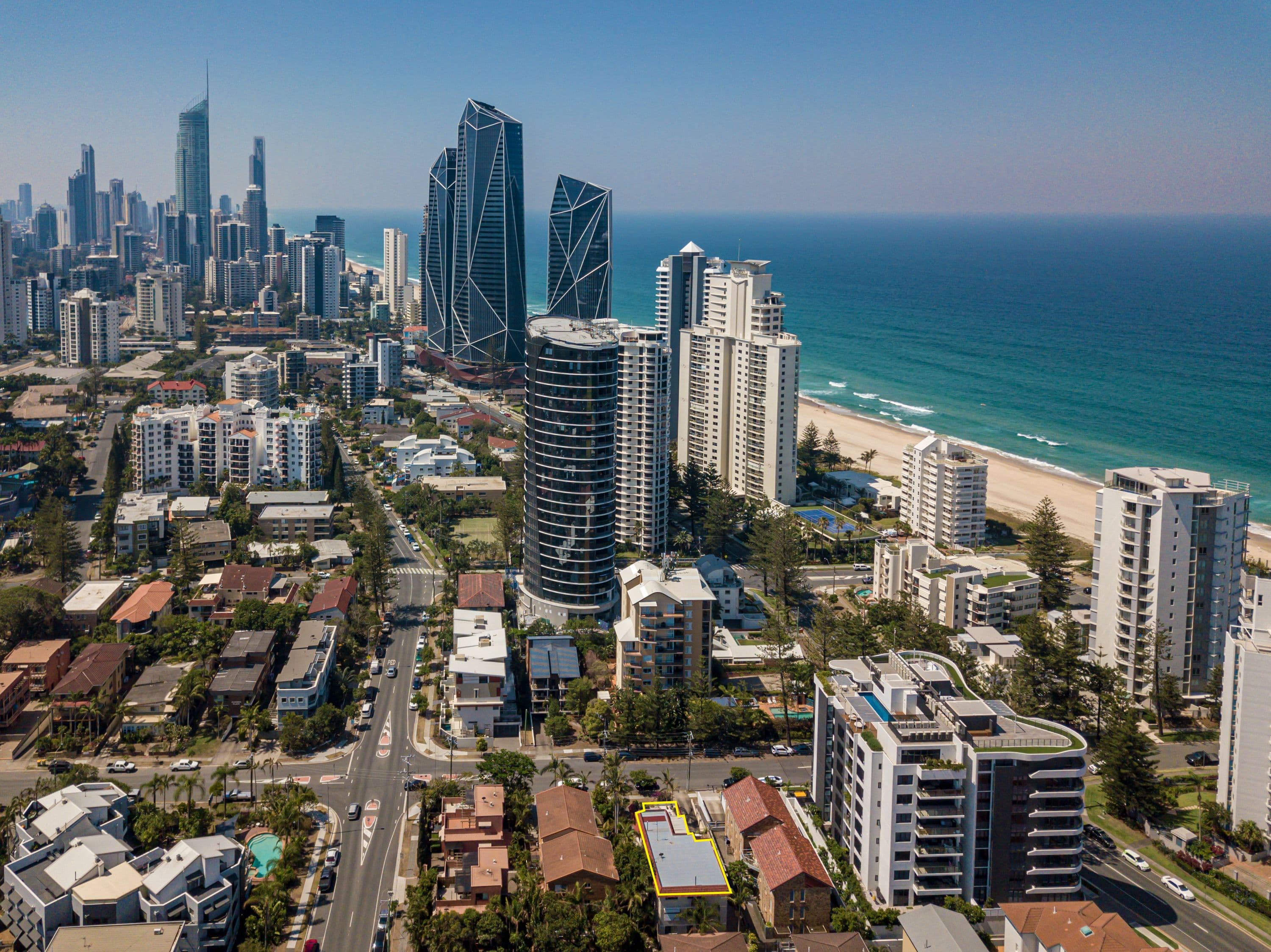 12 Second Avenue, Broadbeach QLD 4218, Broadbeach - Thumbnail 2