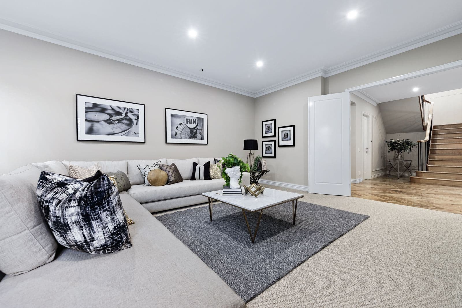 154 Lawrence Road, Mount Waverley VIC 3149, Mount Waverley - Thumbnail 4