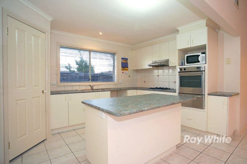 10 Brindalee Place, CRANBOURNE VIC 3977, Cranbourne East - Thumbnail 8