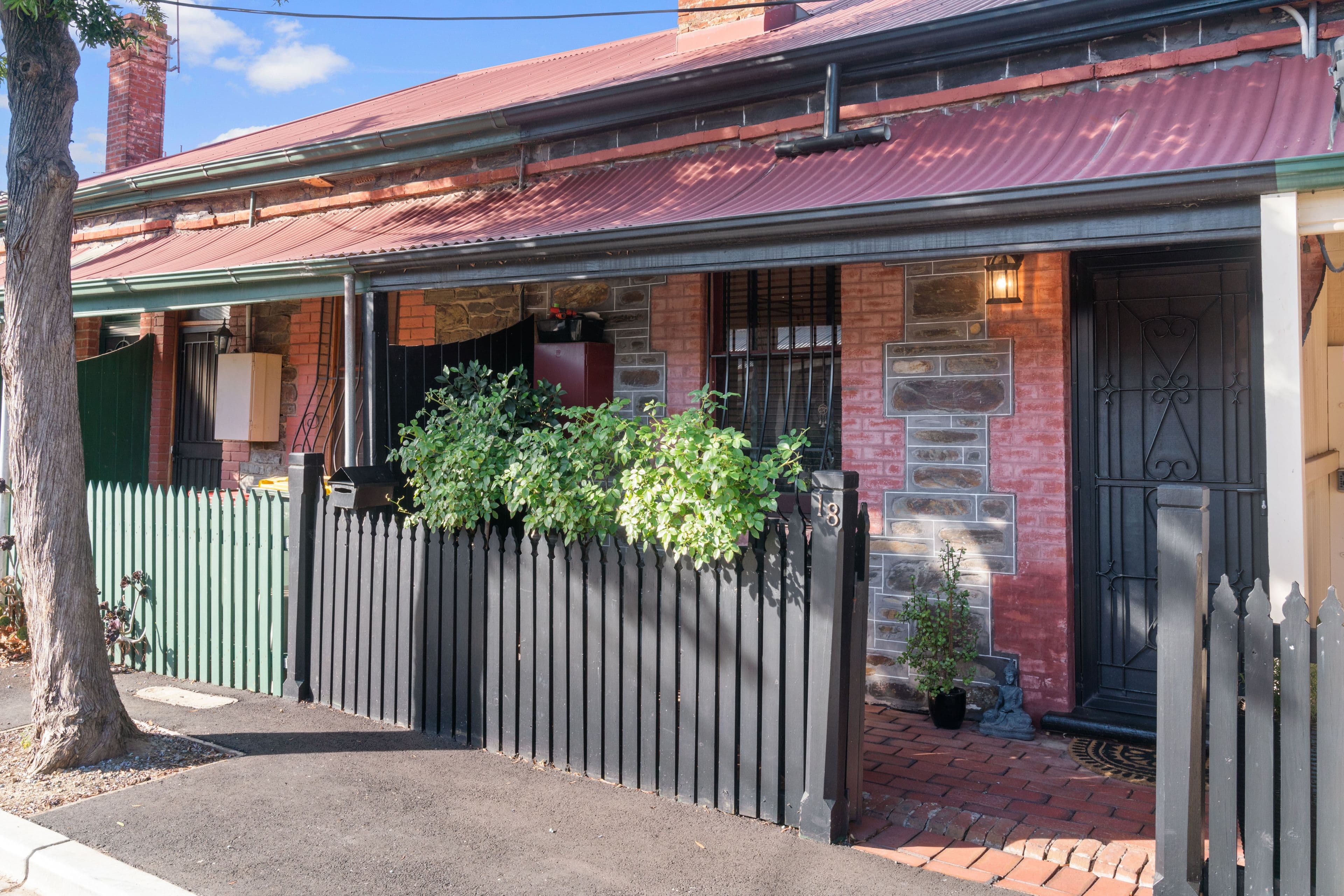 18 Gladstone Street, Adelaide SA 5000, Adelaide - Image 1