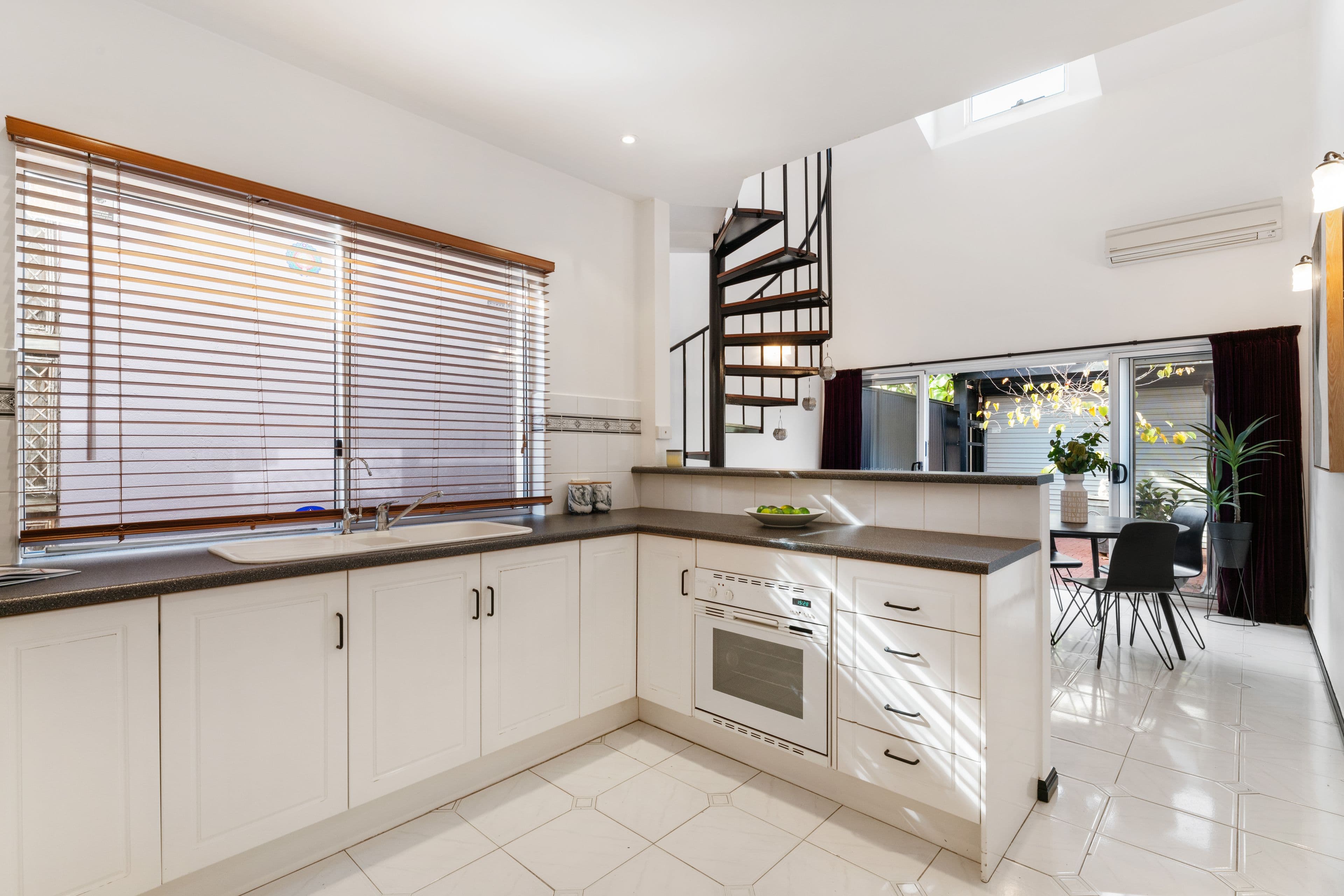 18 Gladstone Street, Adelaide SA 5000, Adelaide - Thumbnail 7