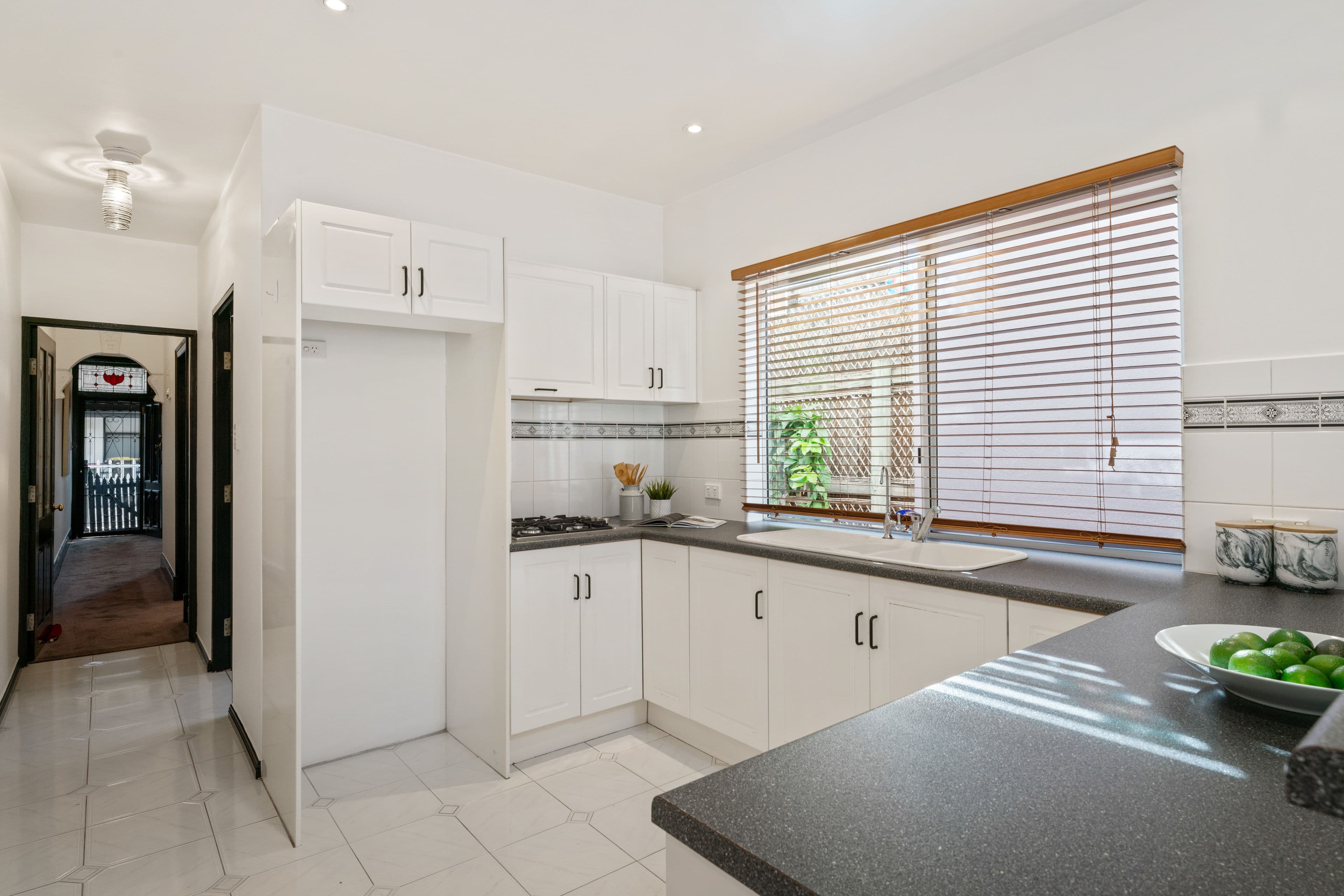 18 Gladstone Street, Adelaide SA 5000, Adelaide - Thumbnail 8