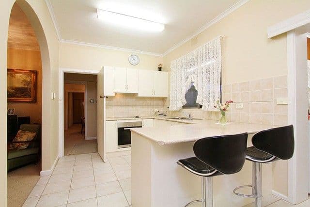 7 Dwyer Avenue, RESERVOIR VIC 3073, Reservoir - Thumbnail 4