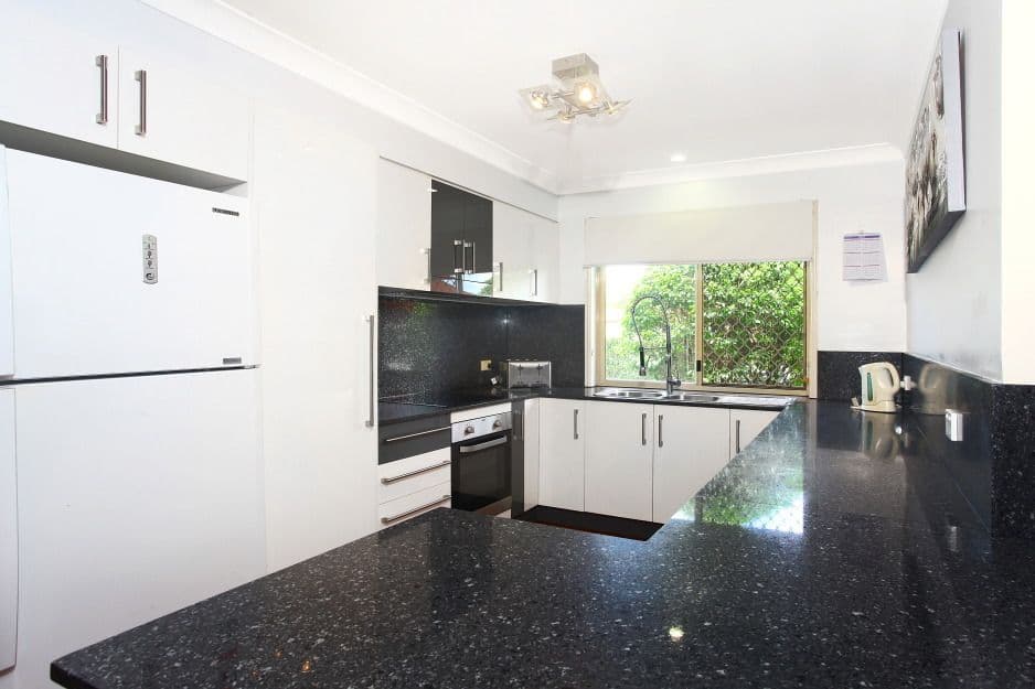 10 Catherine Court, Labrador QLD 4215, Labrador - Thumbnail 7